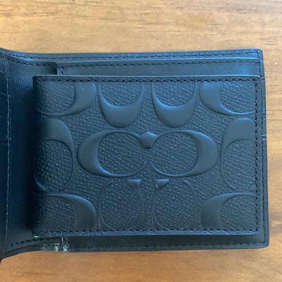 Mens coach wallet - Picture 2 of 7